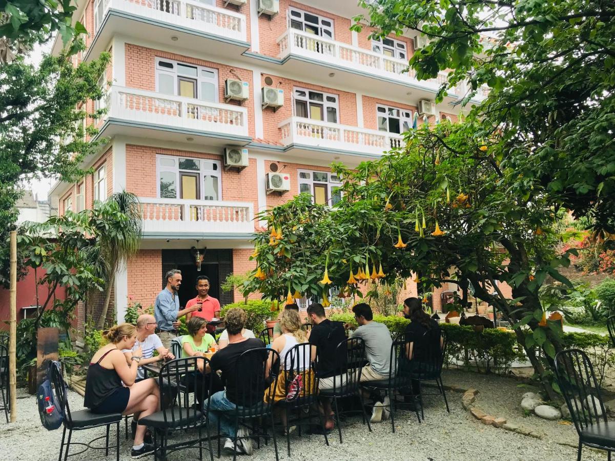 Hotel Cloud 9 Garden Kathmandu Exterior foto