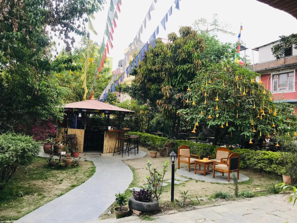 Hotel Cloud 9 Garden Kathmandu Exterior foto