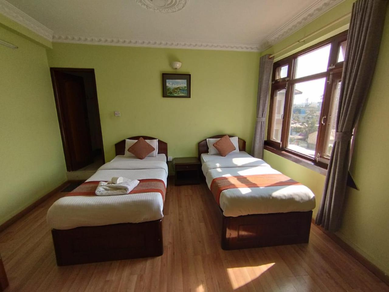 Hotel Cloud 9 Garden Kathmandu Exterior foto