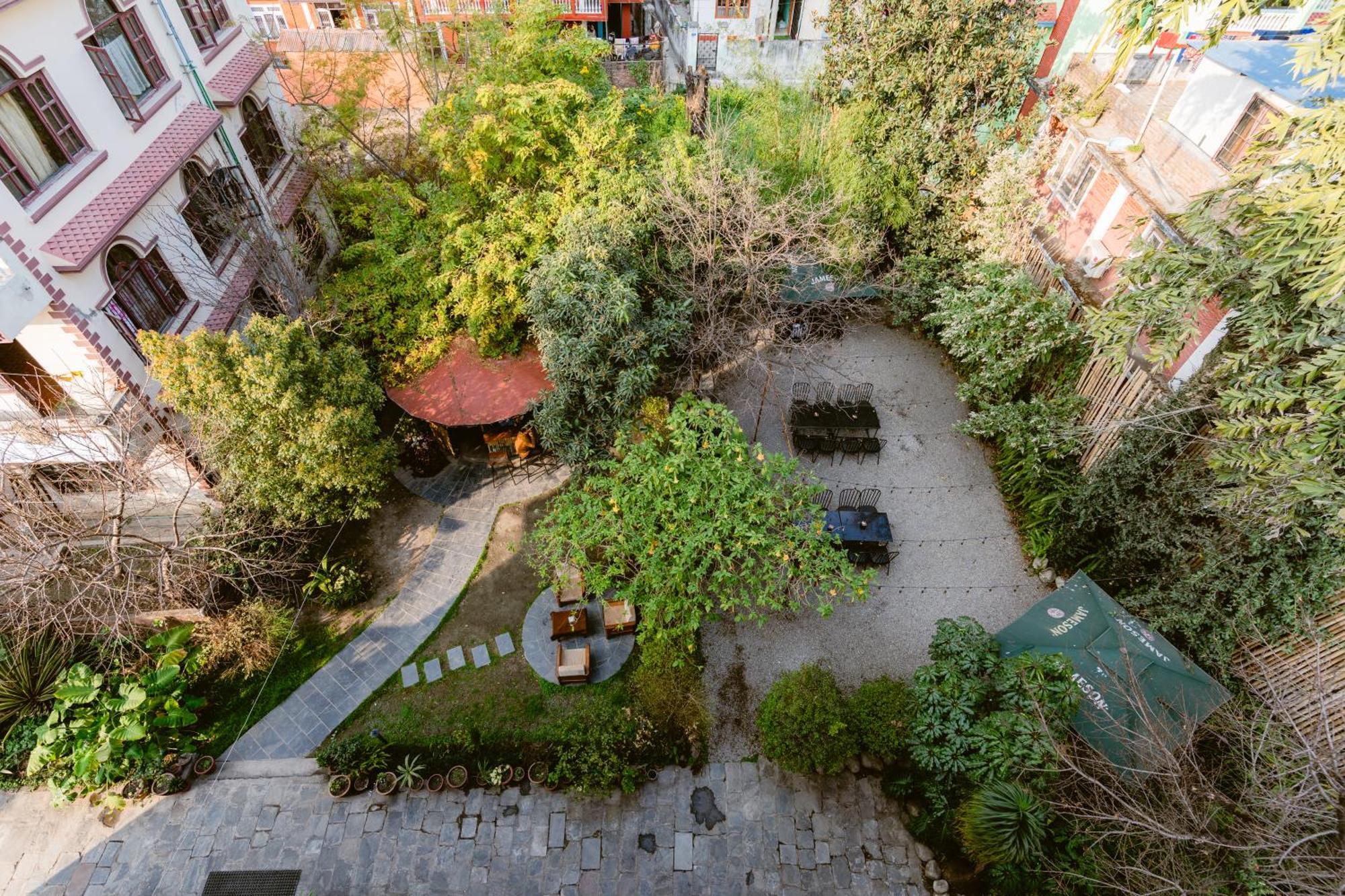 Hotel Cloud 9 Garden Kathmandu Exterior foto